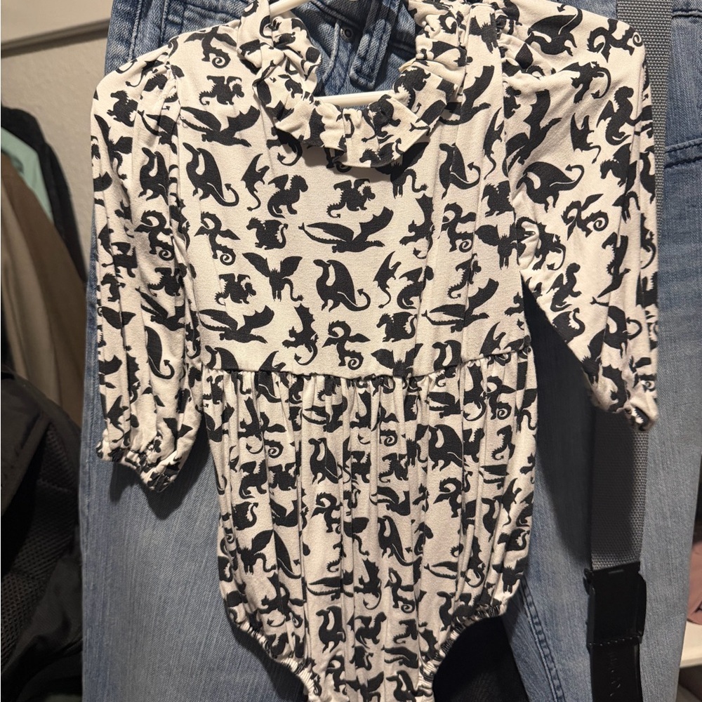 Kate Quinn Monochrome Patterned Baby Bodysuit